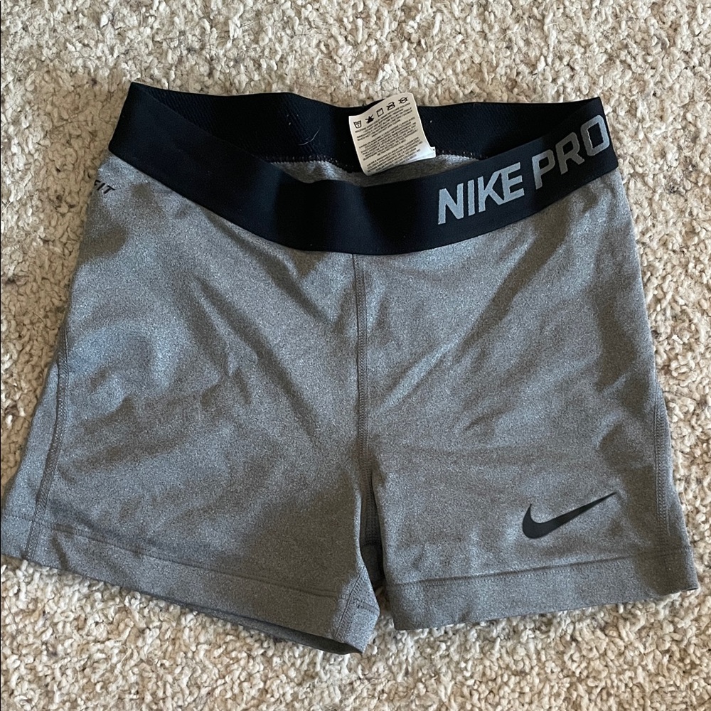 Women’s Nike pro shorts